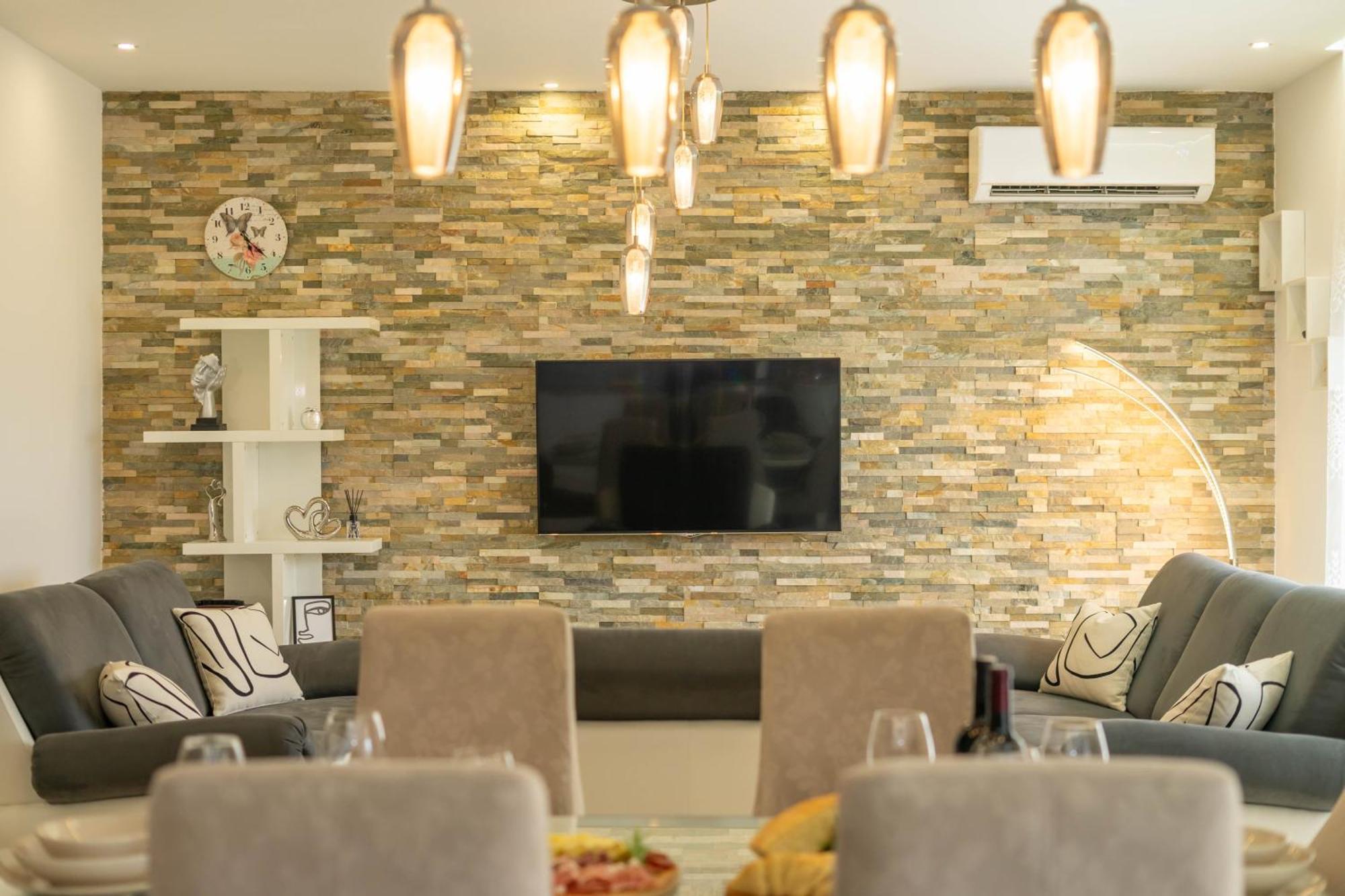 Nora Makarska Apartament